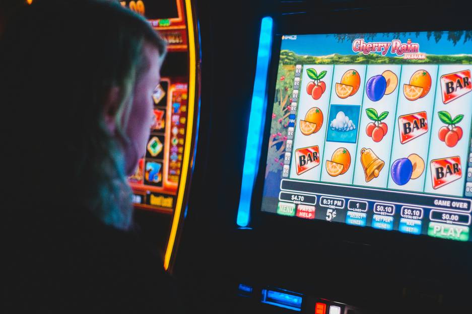 How to Play Slot Machines at Duobetz: A Beginner's Guide